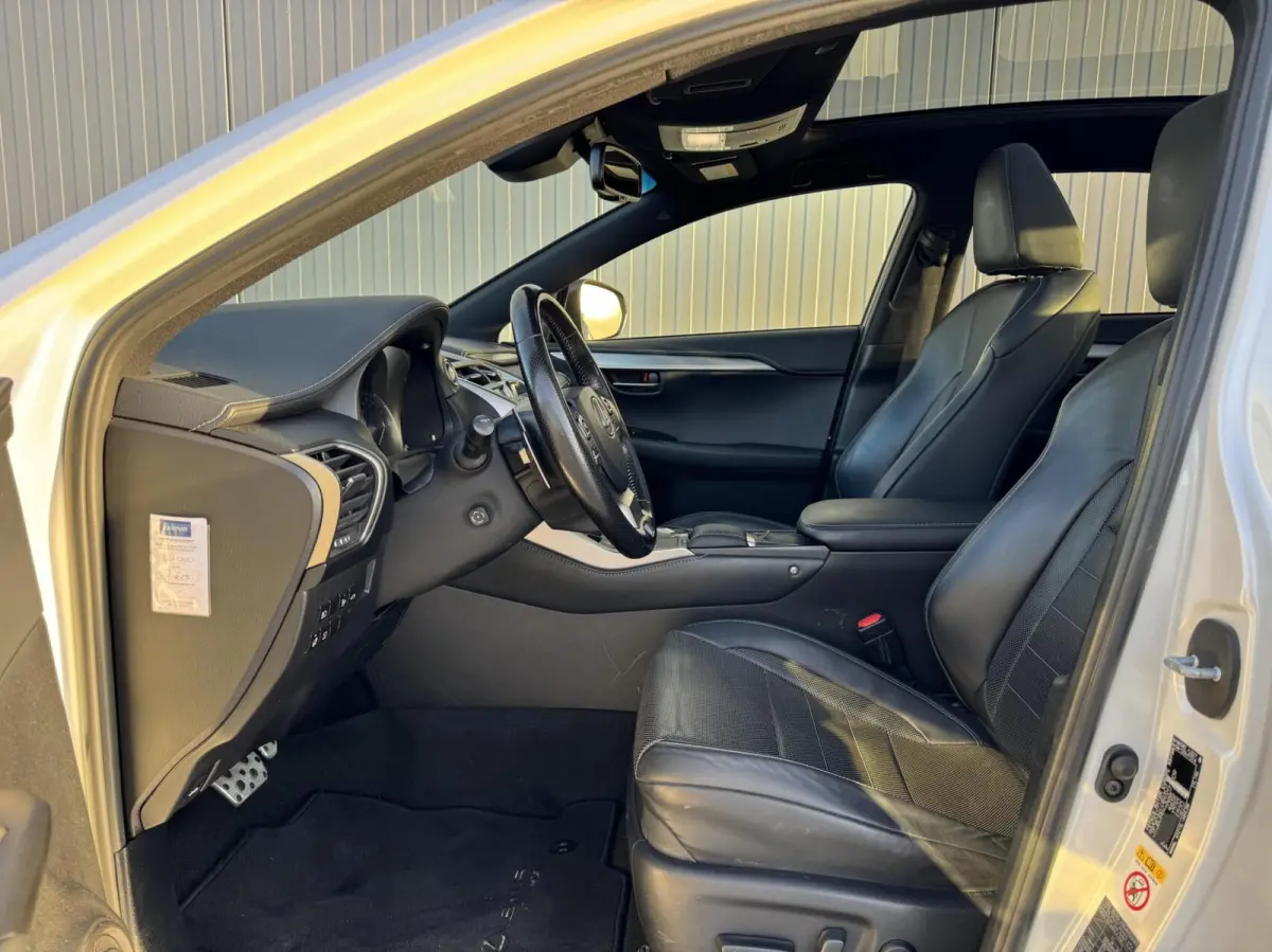300h AWD F F SPORT Line|NL-Auto|Trekhaak