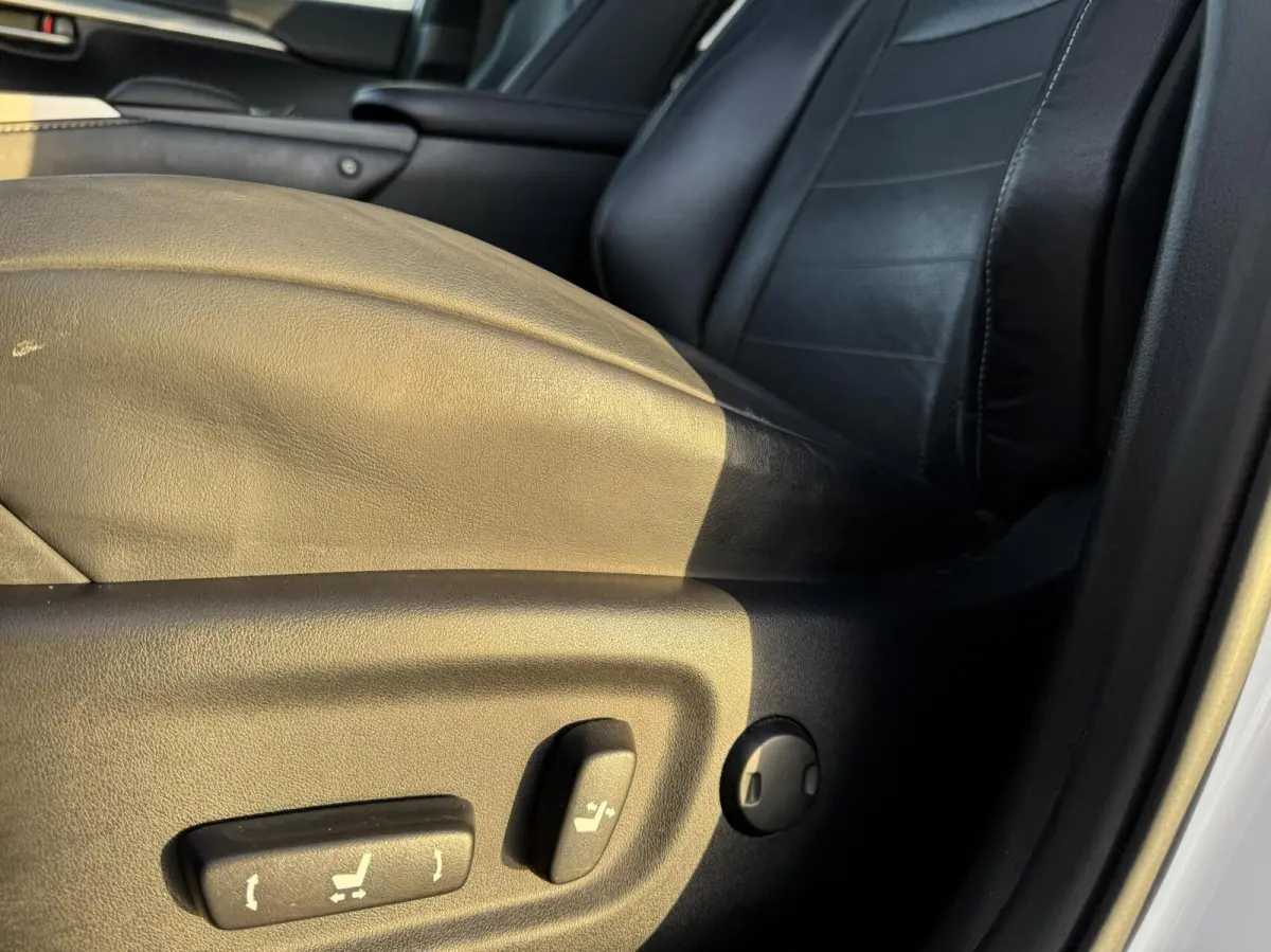 300h AWD F F SPORT Line|NL-Auto|Trekhaak