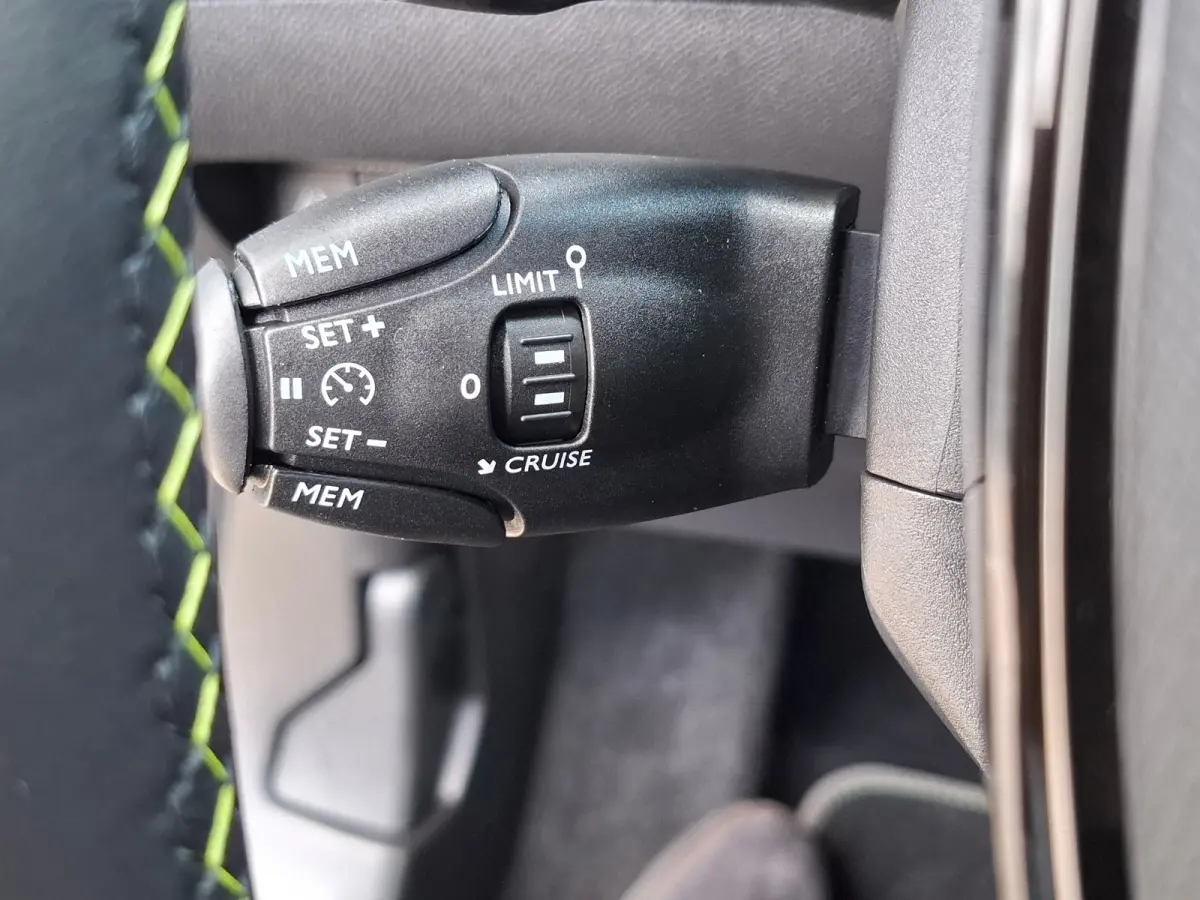 1.2 PureTech 130 GT Automaat Carplay/Android, navigatie, achteruitrijcamera Automaat EAT8 | Camera