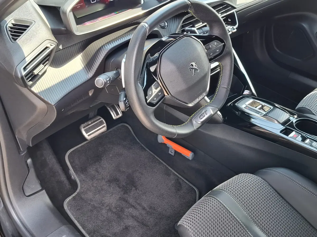 1.2 PureTech 130 GT Automaat Carplay/Android, navigatie, achteruitrijcamera Automaat EAT8 | Camera