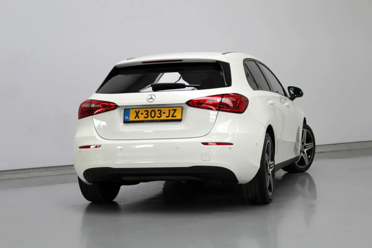 200 Premium Plus 164PK, RIJKLAAR | AUTOMAAT | 18"LM-VELGEN | STOELVERWARMING | NAVIGATIE | CRUISE