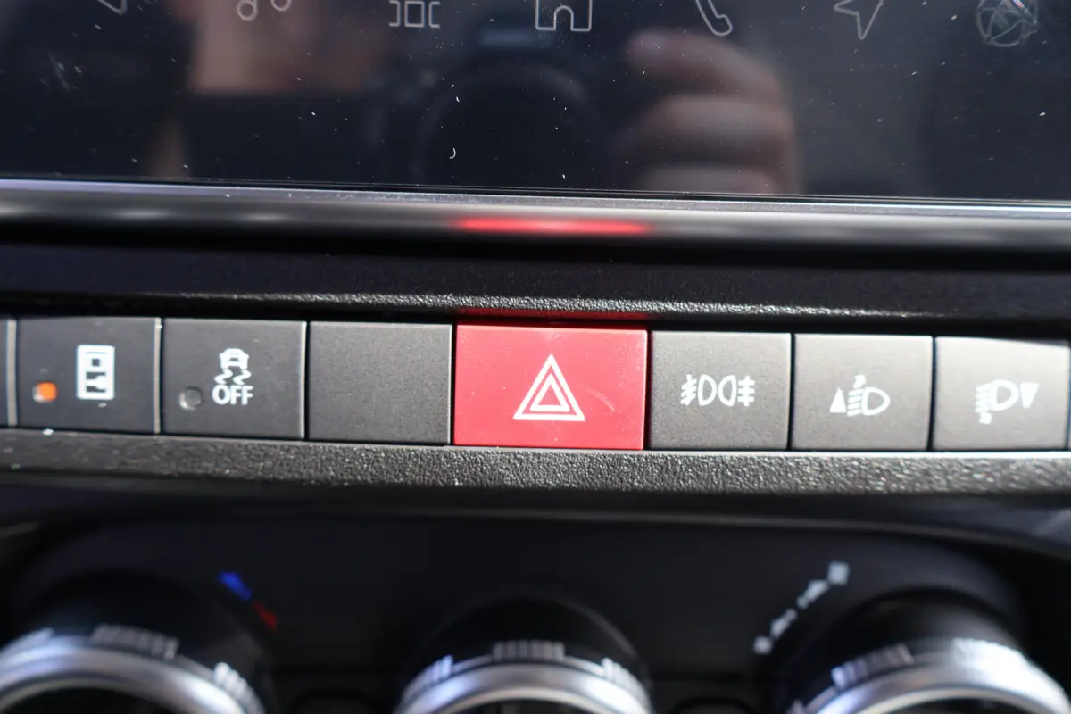 35S18 Hi-Matic L2 H2 Airco Navigatie Trekhaak Digitaal Dashboard