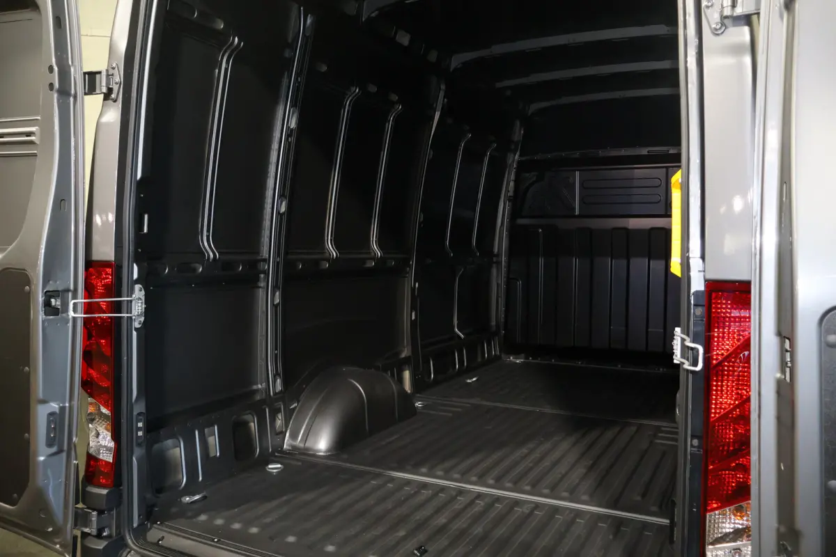 35S18 Hi-Matic L2 H2 Airco Navigatie Trekhaak Digitaal Dashboard