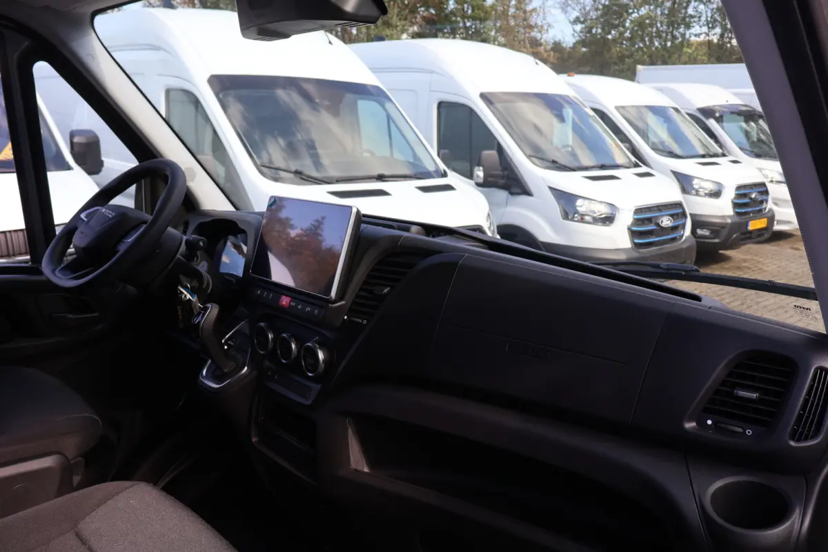 35S18 Hi-Matic L2 H2 Airco Navigatie Trekhaak Digitaal Dashboard