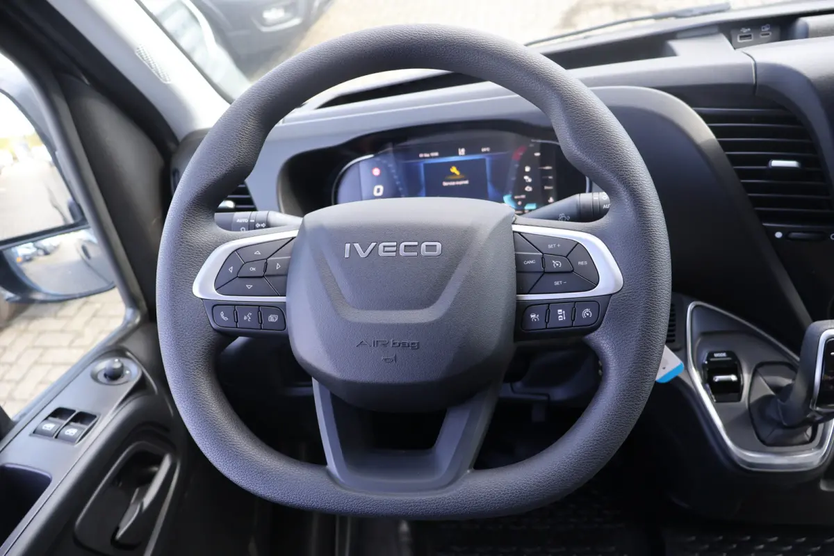 35S18 Hi-Matic L2 H2 Airco Navigatie Trekhaak Digitaal Dashboard