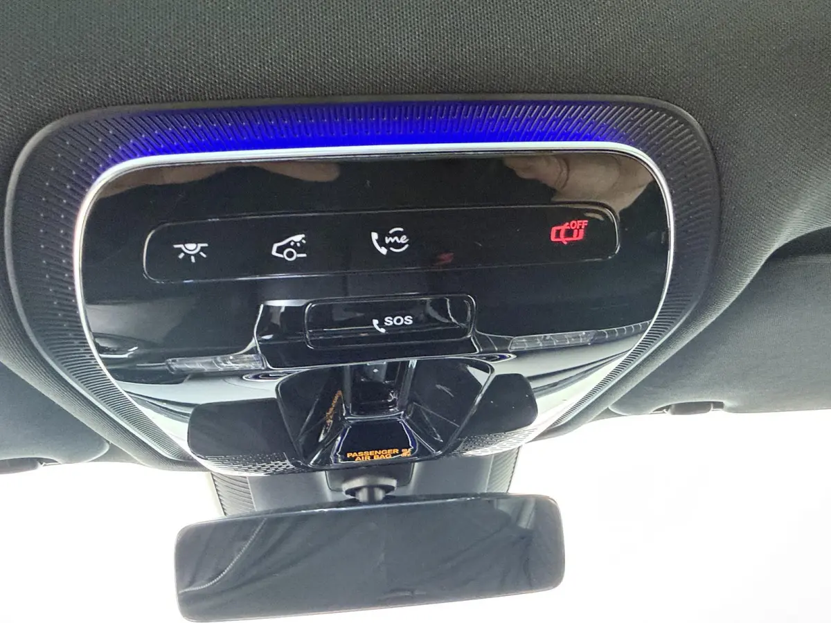 300 e AMG Line / Panoramadak/ 19 inch/ Night/ Burmester/ Digital Light/ Winter Pack/