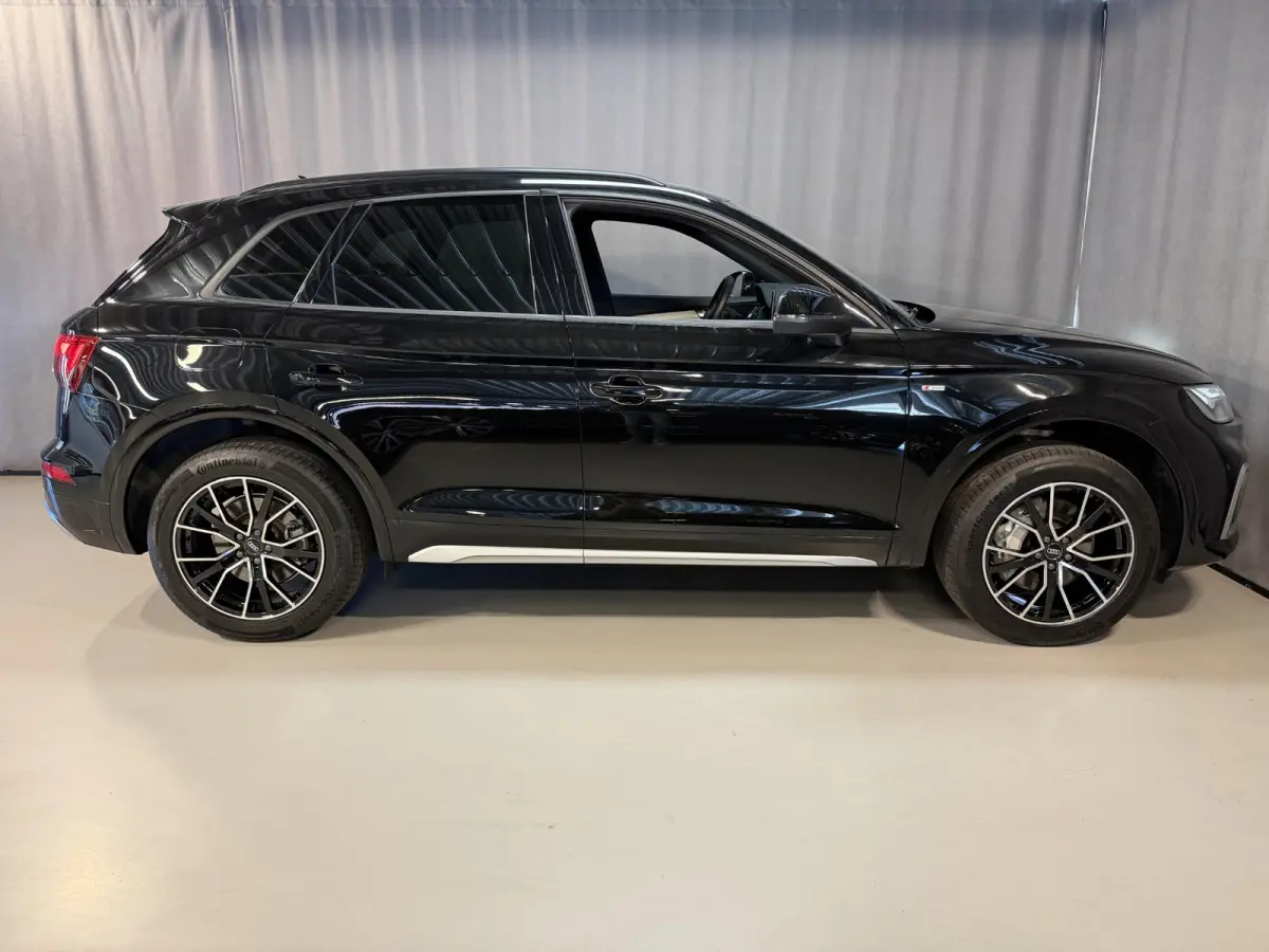 55 TFSI e S edition Competition 19"/Sportstoelen/Stoelverwarming/Adaptieve cruise/Dodehoek/Camera/Apple Carplay & Android Auto