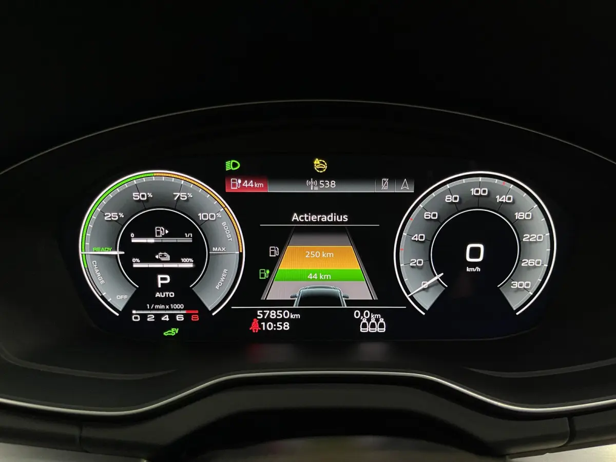55 TFSI e S edition Competition 19"/Sportstoelen/Stoelverwarming/Adaptieve cruise/Dodehoek/Camera/Apple Carplay & Android Auto