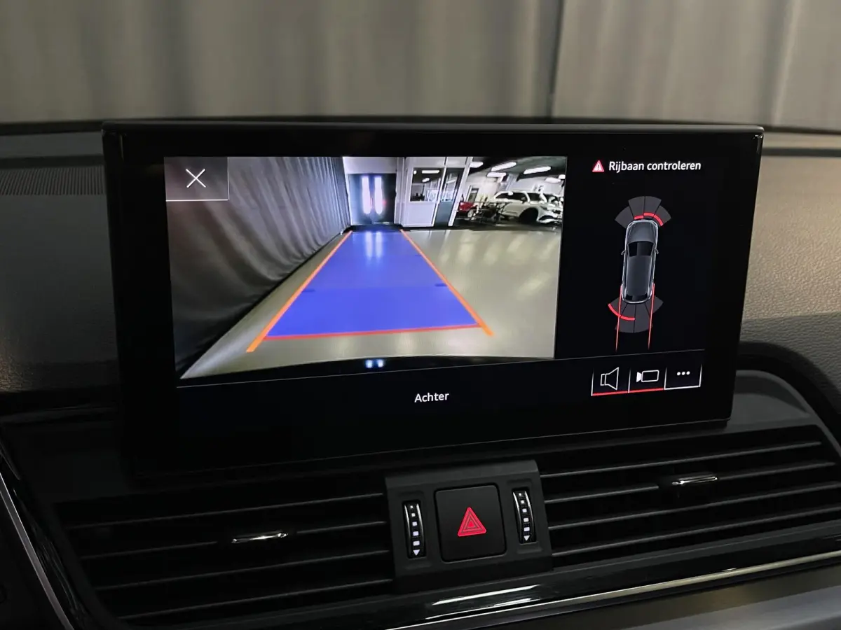 55 TFSI e S edition Competition 19"/Sportstoelen/Stoelverwarming/Adaptieve cruise/Dodehoek/Camera/Apple Carplay & Android Auto
