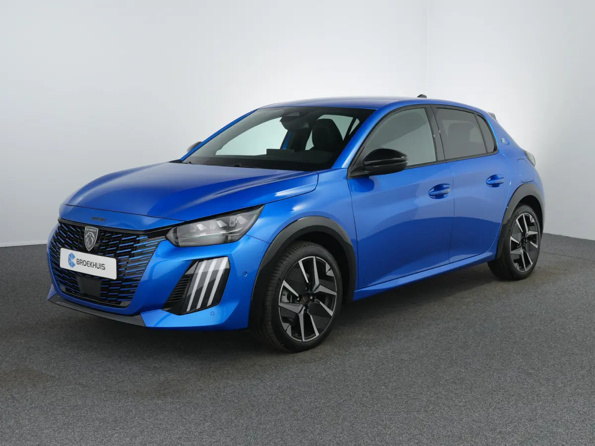 GT | 8 jaar fabrieksgarantie of 160.000 kilometer op het accupakket | Adaptieve cruise control met Stop&Go functie | Armsteunen op de voorportieren bekleed met kunstleder met groen sierstiks