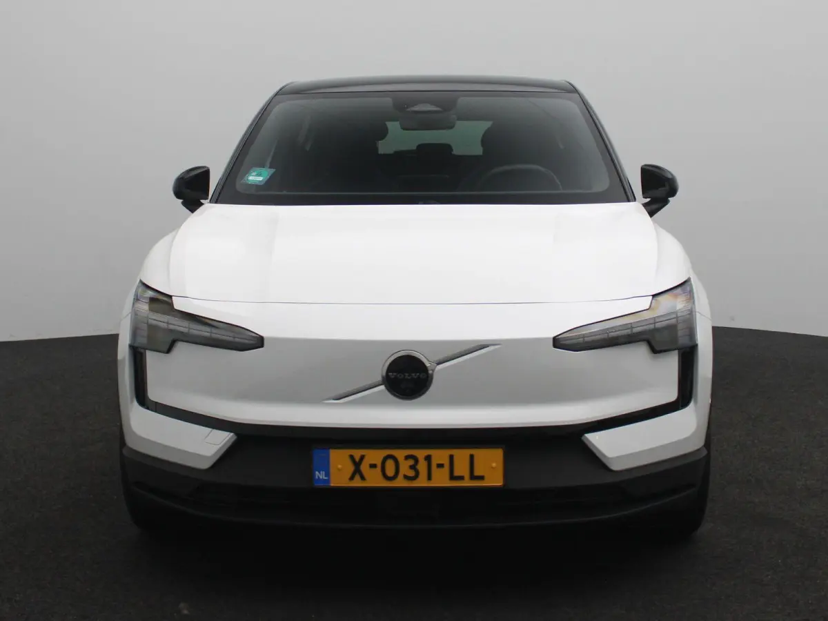 Single Motor Extended Range Ultra 69 kWh | Apple Carplay/Android Auto | Cruise Control | Panoramadak | Stoelverwarming | Lichtmetalen Velgen |