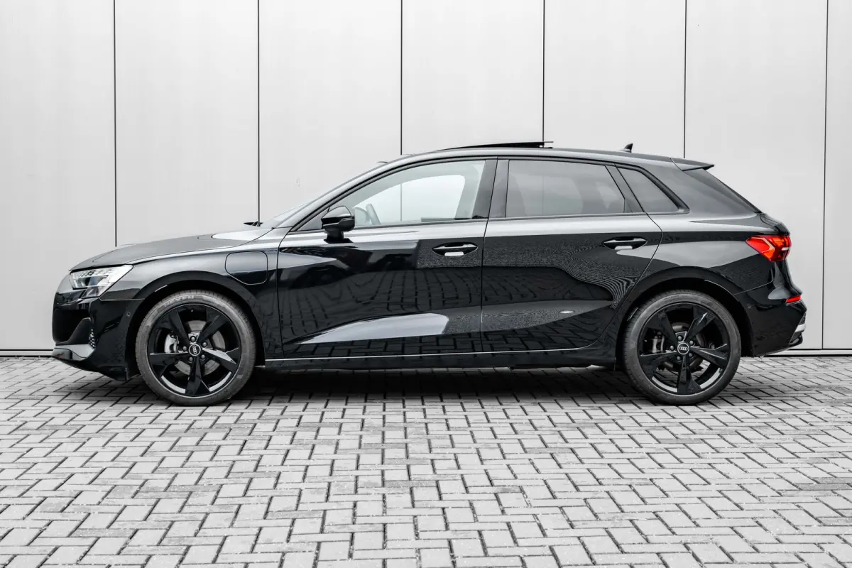 40 TFSI e S edition 204PK | Panorama Dak | Stoelverw. voor | Dodehoek Detectie | Camera Achter | Apple Carplay/Android Auto