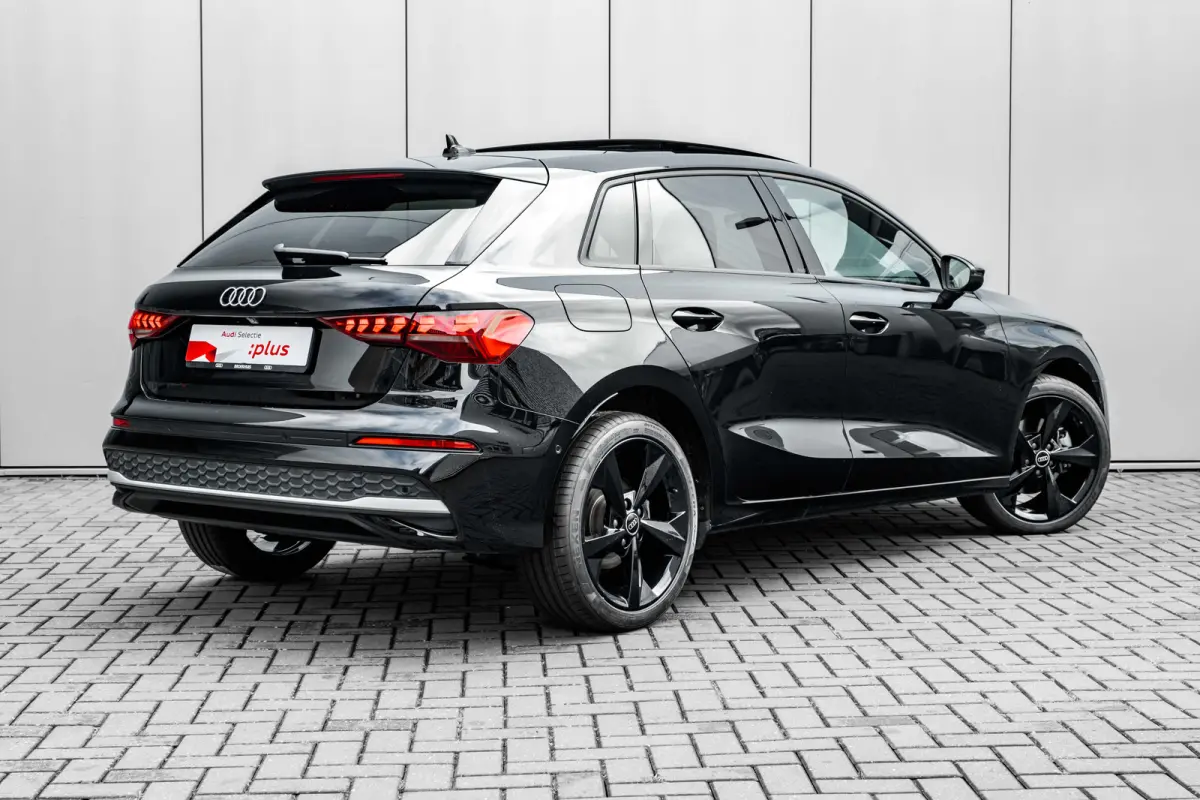 40 TFSI e S edition 204PK | Panorama Dak | Stoelverw. voor | Dodehoek Detectie | Camera Achter | Apple Carplay/Android Auto