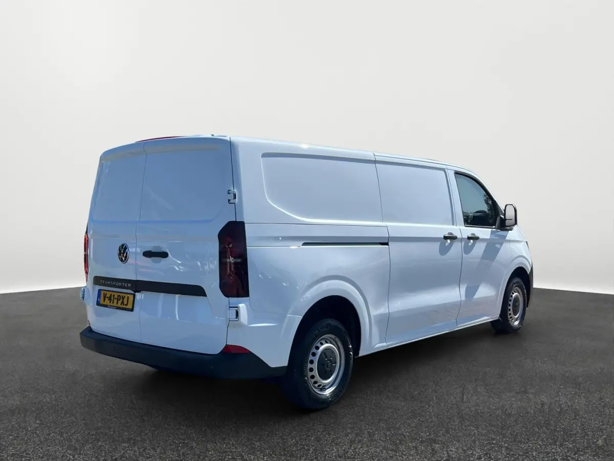 2.0 TDI L2H1 30 | 110Pk | Airco | Trekhaakvoorbereiding | Achterdeuren | Navi via App | A-Camera |