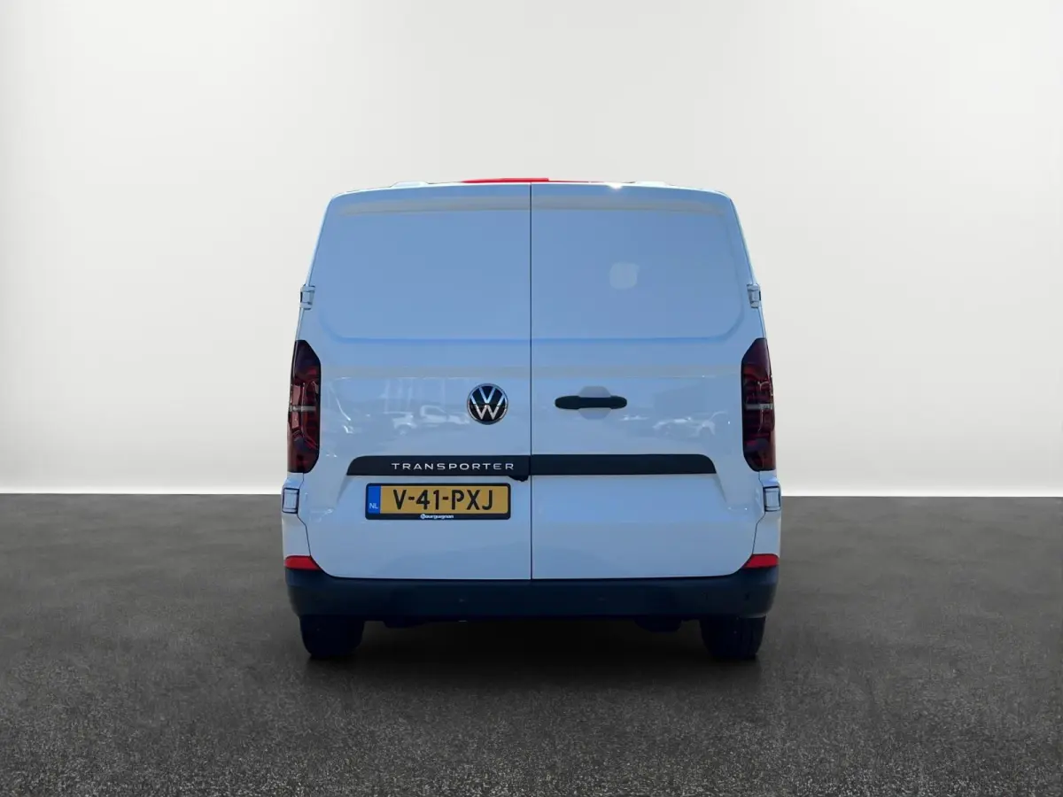 2.0 TDI L2H1 30 | 110Pk | Airco | Trekhaakvoorbereiding | Achterdeuren | Navi via App | A-Camera |