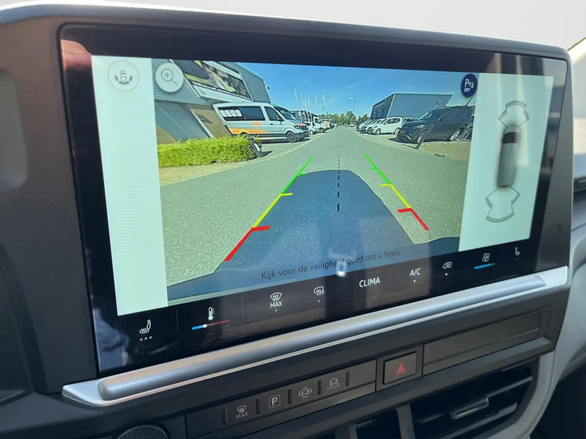2.0 TDI L2H1 30 | 110Pk | Airco | Trekhaakvoorbereiding | Achterdeuren | Navi via App | A-Camera |