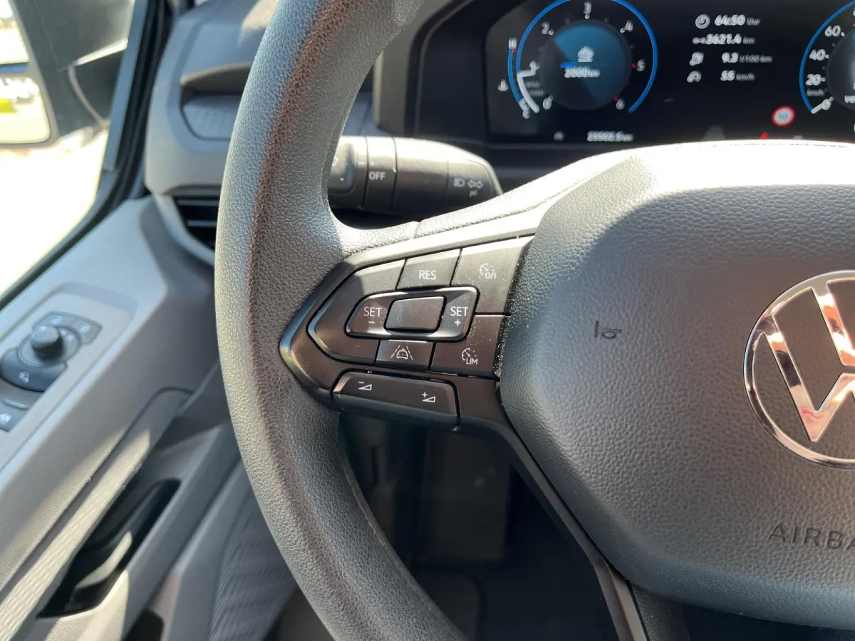 2.0 TDI L2H1 30 | 110Pk | Airco | Trekhaakvoorbereiding | Achterdeuren | Navi via App | A-Camera |