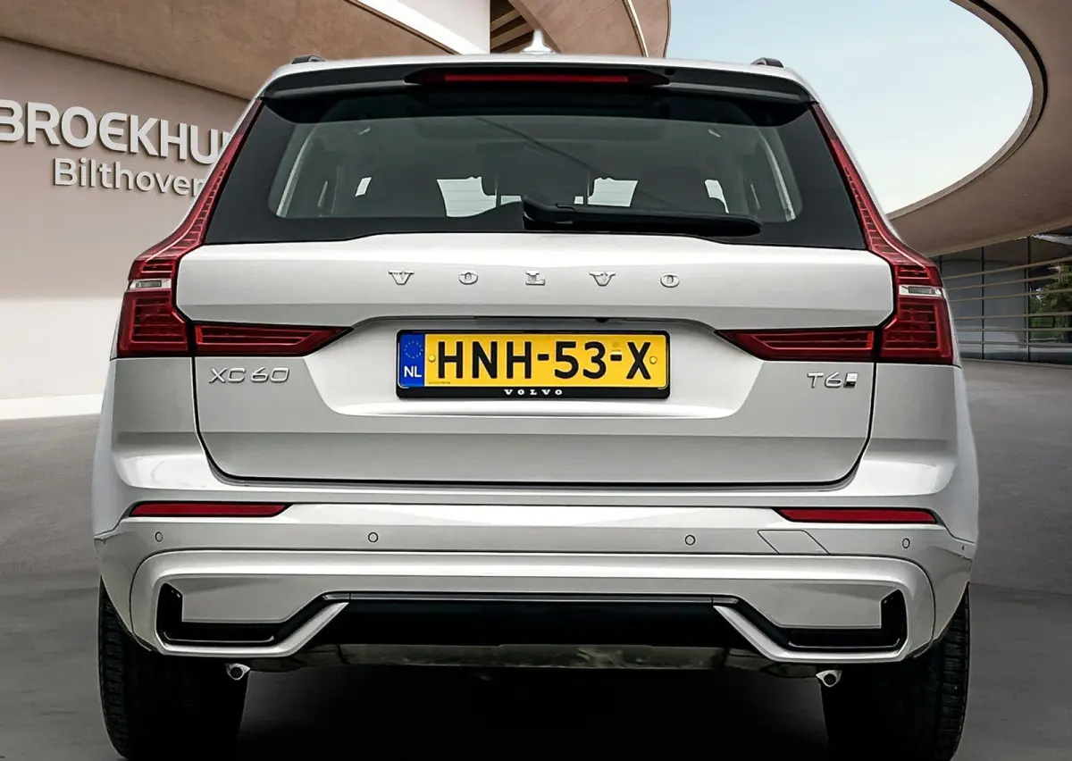 T6 Plug-in hybrid Ultra Dark Long Range | Trekhaak | PDC + 360 Camera | BLIS | Elektrische achterklep | Stoel + Stuurverwarming | Standkachel |