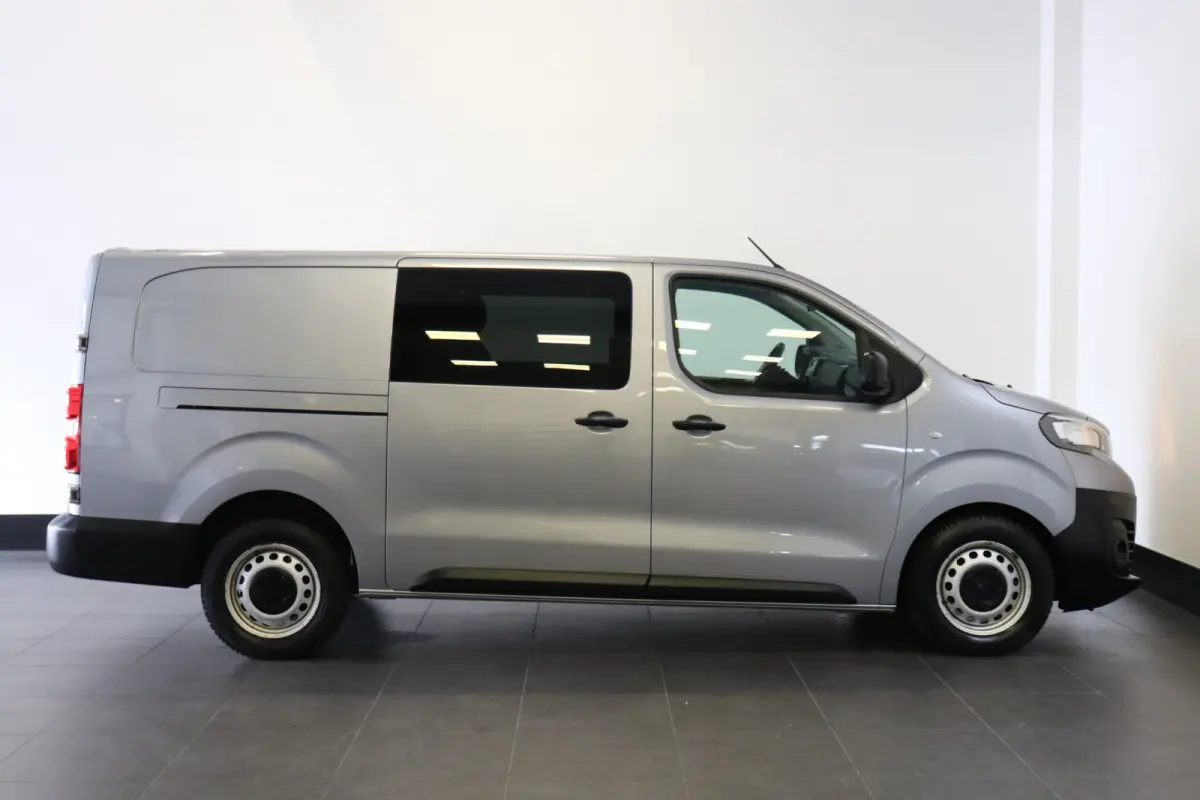 2.0 BlueHDI 145PK L3 Dubbele Cabine Automaat EURO 6 - Airco - Cruise - PDC - € 18.950,- Excl.