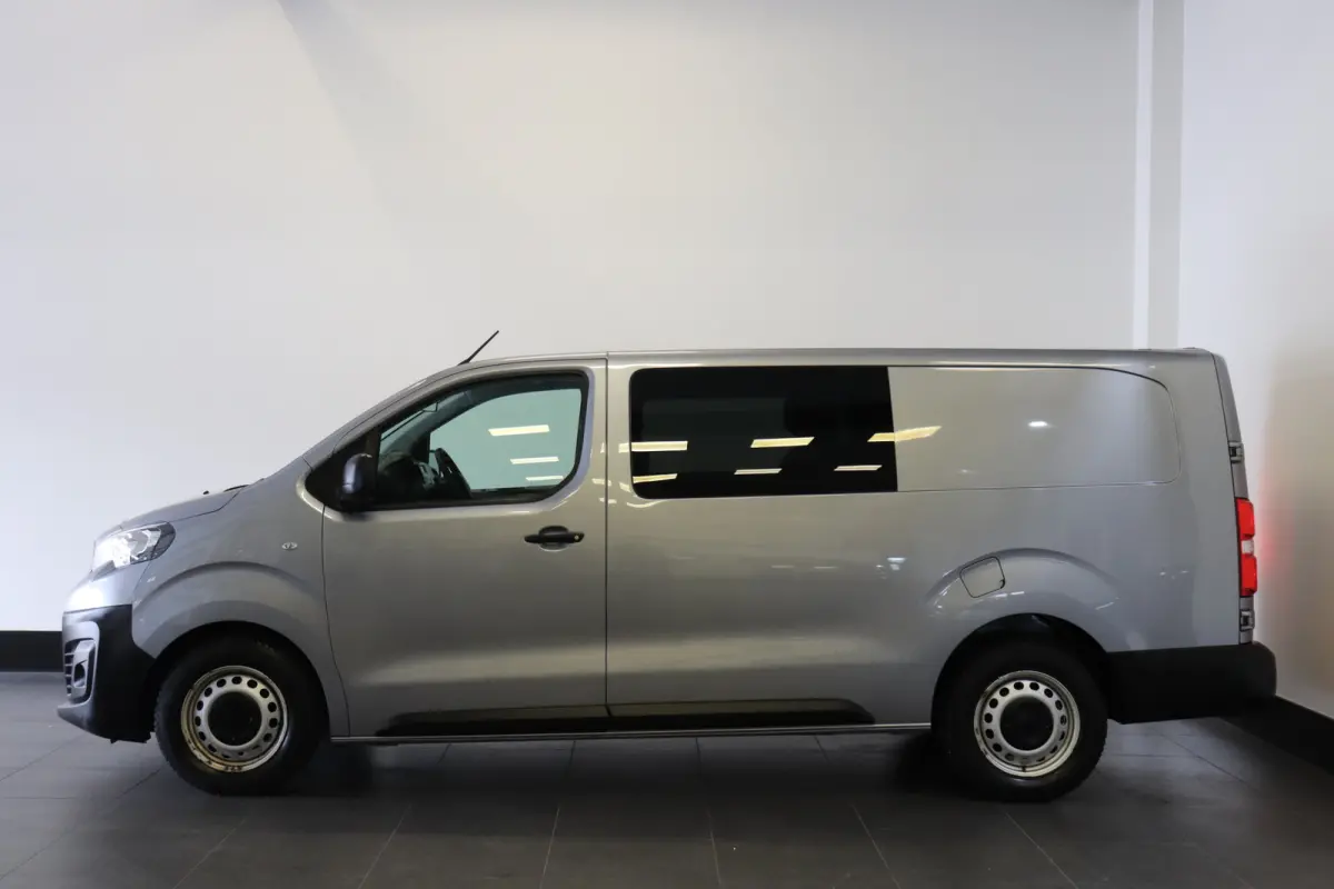 2.0 BlueHDI 145PK L3 Dubbele Cabine Automaat EURO 6 - Airco - Cruise - PDC - € 18.950,- Excl.