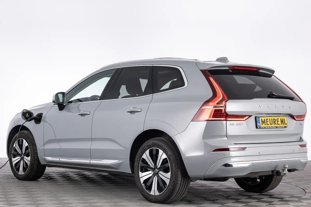 2.0 T6 Plug-in hybrid AWD Plus Bright | PANORAMADAK | harman/kardon | LEDER | Trekhaak