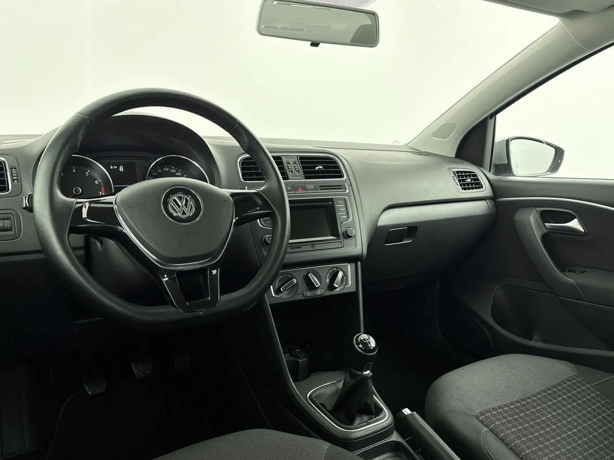 1.2 TSI Comfortline Business R Airco | Bluetooth | Cruise Control | Lichtmetalen Velgen | Multimedia-Voorbereiding | Lederen Stuurwiel en Versnellingspook
