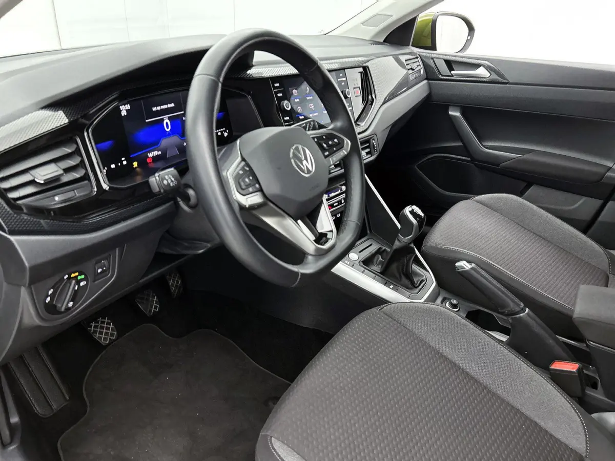 1.0 TSI Life Edition | Apple Carplay/ Android Auto | Virtual Cockpit | Camera | Keyless | Adaptive Cruise Control | Parkeersensoren | Climate Control | LMV | Lage km stand