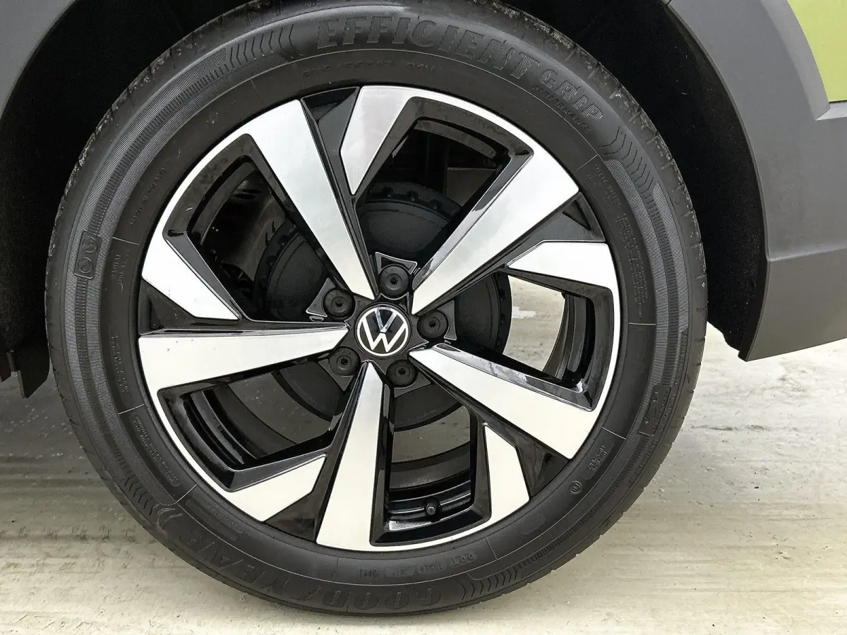 1.0 TSI Life Edition | Apple Carplay/ Android Auto | Virtual Cockpit | Camera | Keyless | Adaptive Cruise Control | Parkeersensoren | Climate Control | LMV | Lage km stand