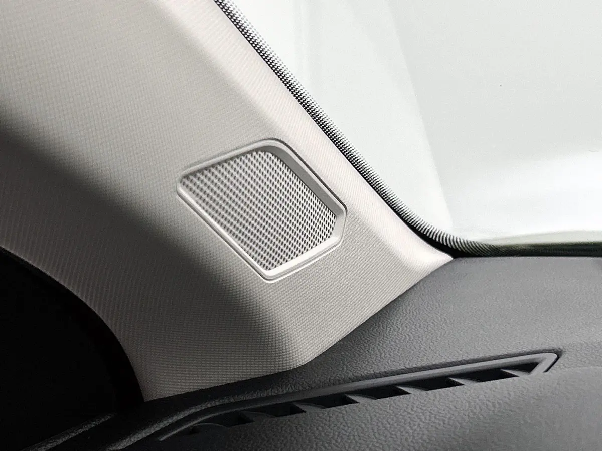 1.0 TSI Life Edition | Apple Carplay/ Android Auto | Virtual Cockpit | Camera | Keyless | Adaptive Cruise Control | Parkeersensoren | Climate Control | LMV | Lage km stand