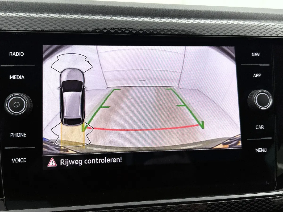 1.0 TSI Life Edition | Apple Carplay/ Android Auto | Virtual Cockpit | Camera | Keyless | Adaptive Cruise Control | Parkeersensoren | Climate Control | LMV | Lage km stand