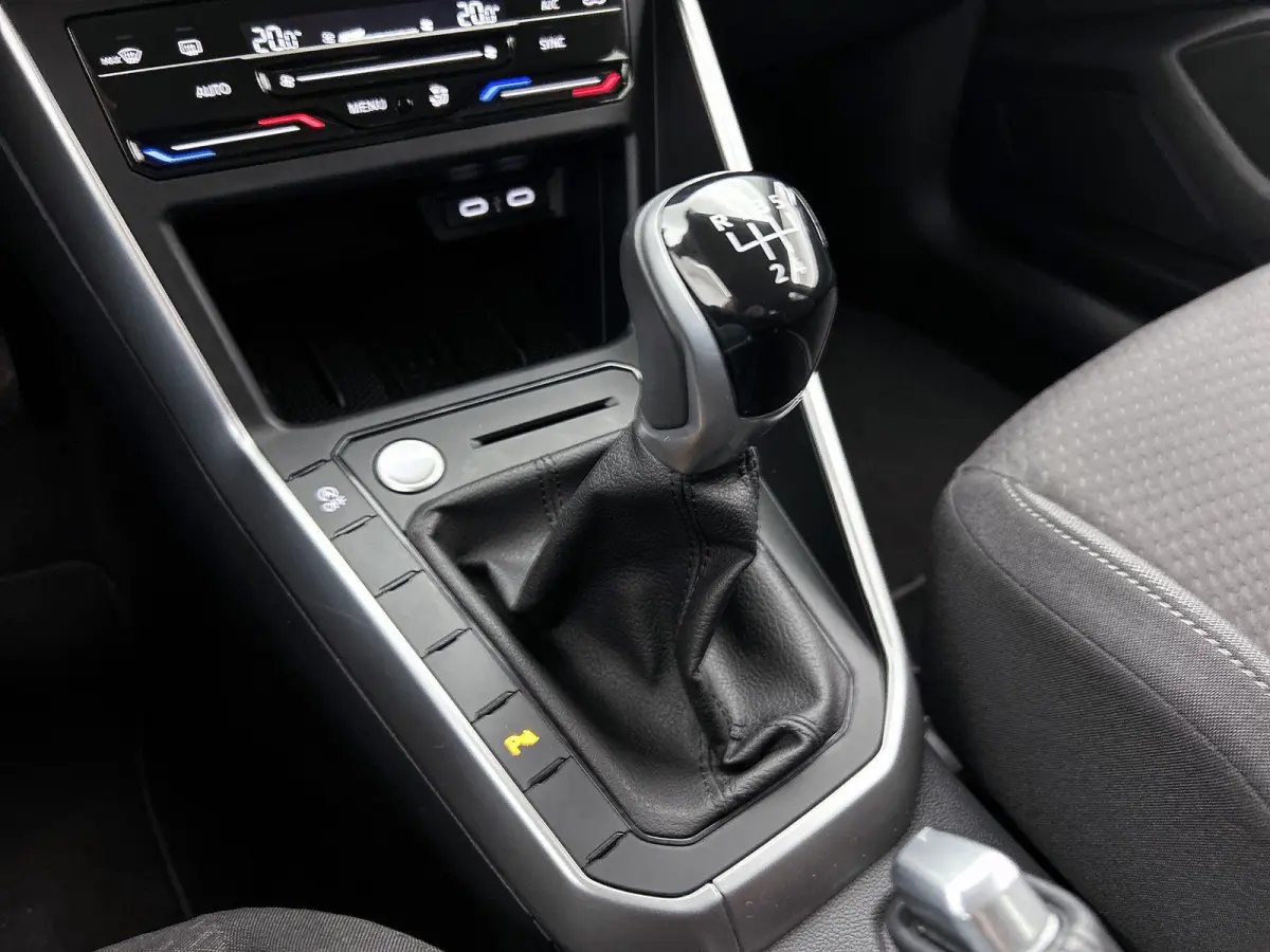 1.0 TSI Life Edition | Apple Carplay/ Android Auto | Virtual Cockpit | Camera | Keyless | Adaptive Cruise Control | Parkeersensoren | Climate Control | LMV | Lage km stand