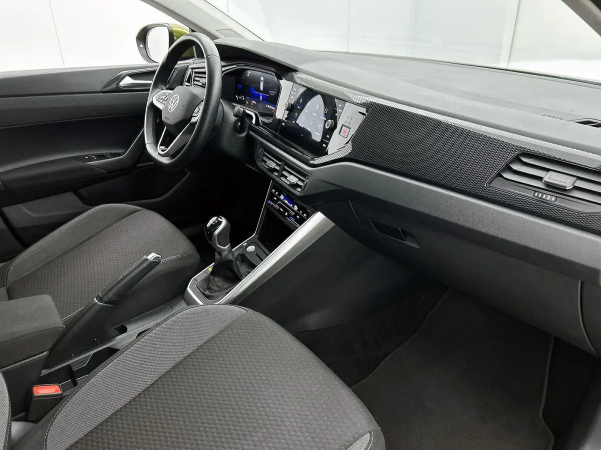 1.0 TSI Life Edition | Apple Carplay/ Android Auto | Virtual Cockpit | Camera | Keyless | Adaptive Cruise Control | Parkeersensoren | Climate Control | LMV | Lage km stand
