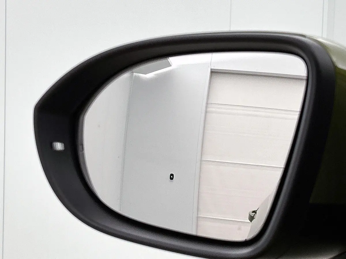 1.0 TSI Life Edition | Apple Carplay/ Android Auto | Virtual Cockpit | Camera | Keyless | Adaptive Cruise Control | Parkeersensoren | Climate Control | LMV | Lage km stand