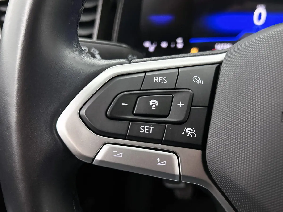 1.0 TSI Life Edition | Apple Carplay/ Android Auto | Virtual Cockpit | Camera | Keyless | Adaptive Cruise Control | Parkeersensoren | Climate Control | LMV | Lage km stand