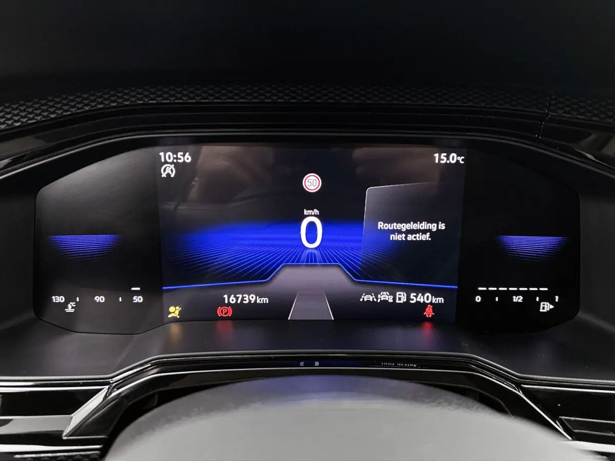 1.0 TSI Life Edition | Apple Carplay/ Android Auto | Virtual Cockpit | Camera | Keyless | Adaptive Cruise Control | Parkeersensoren | Climate Control | LMV | Lage km stand