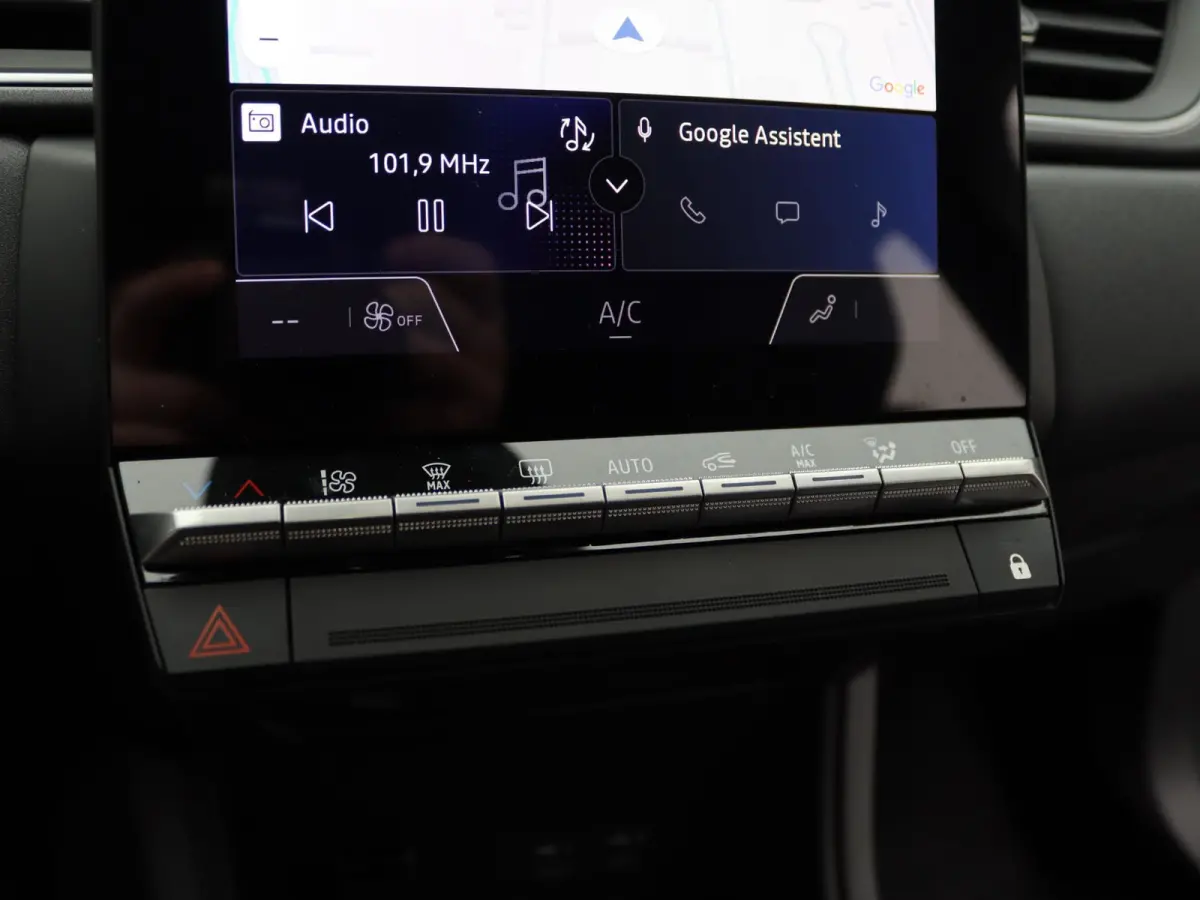techno TCe 115 | Private Lease vanaf €520 | Google Navi | Parkeercamera |