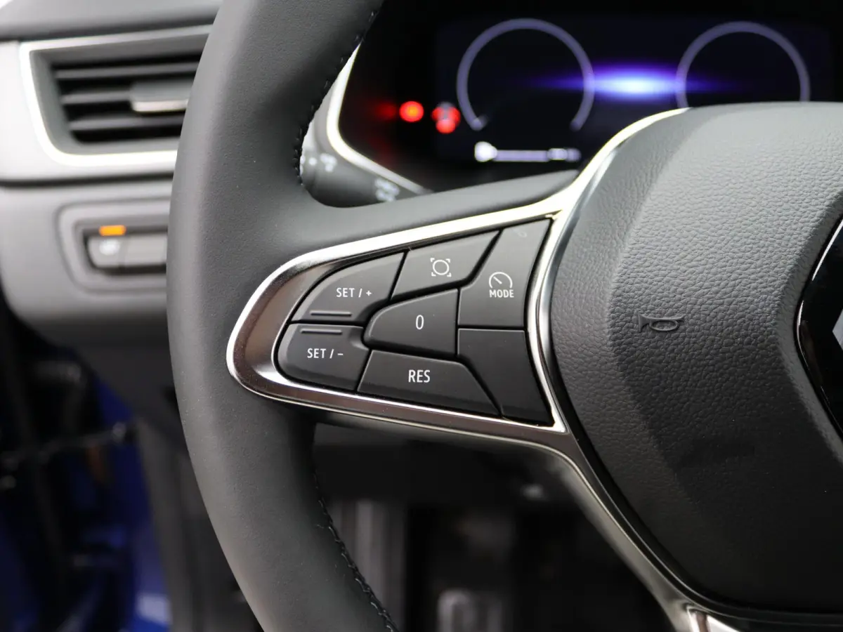 techno TCe 115 | Private Lease vanaf €520 | Google Navi | Parkeercamera |