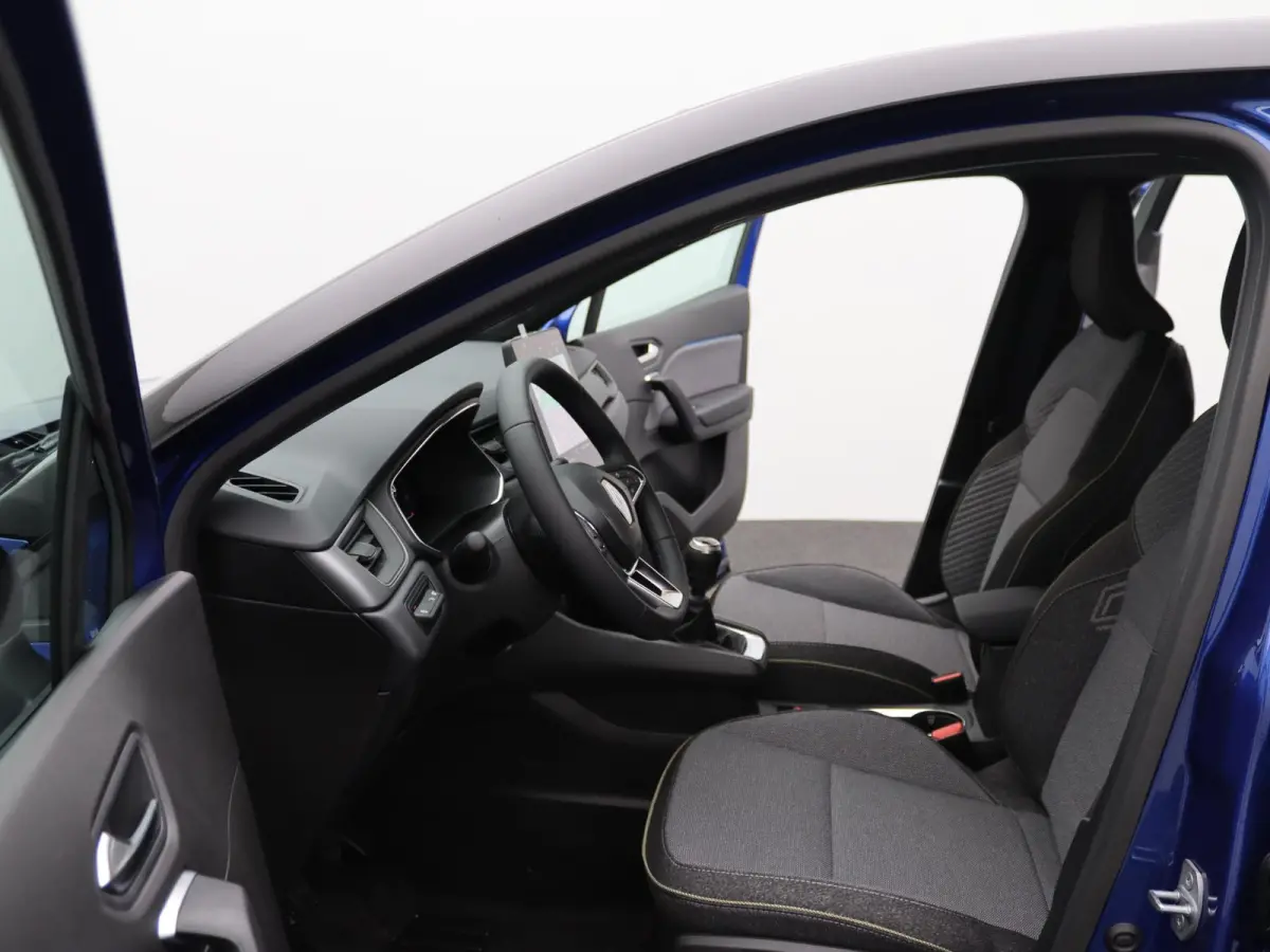 techno TCe 115 | Private Lease vanaf €520 | Google Navi | Parkeercamera |