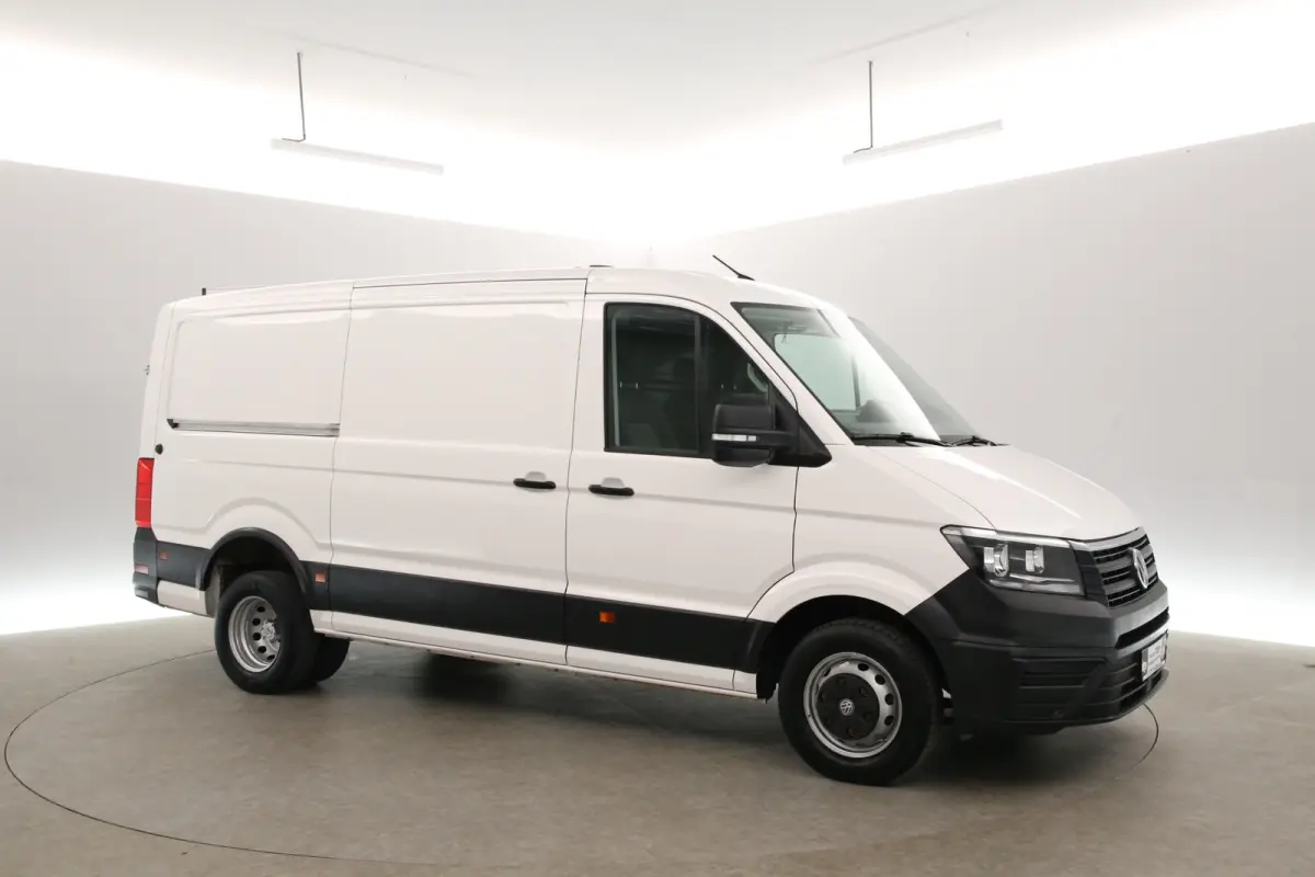 2.0 TDI N1* 177PK L3H2 | Dubbellucht | 3500kg Trekgew. | Airco | Cruise | Camera | Carplay | Navi | Trekhaak