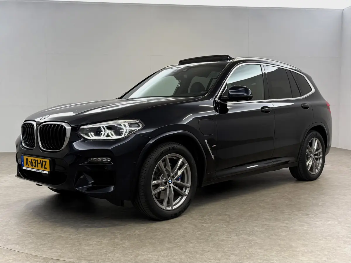 xDrive30e High Executive M-Sport | Pano | Virtual | H/K | 360° | HuD | Memory | Sfeer | Carplay | Cruise | NAP