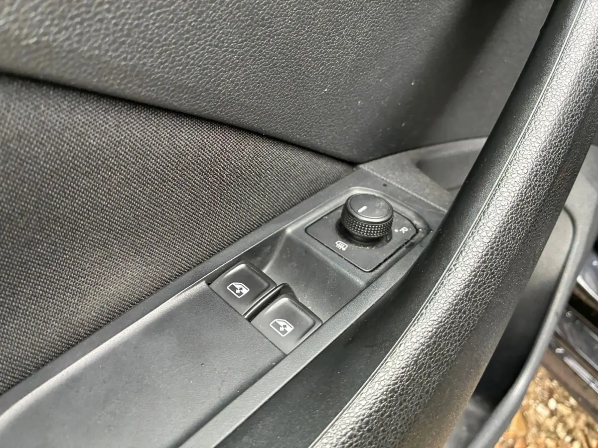 1.0 TSI Ambition | Carplay + Cruise + Airco Nu € 12.450,-!!!