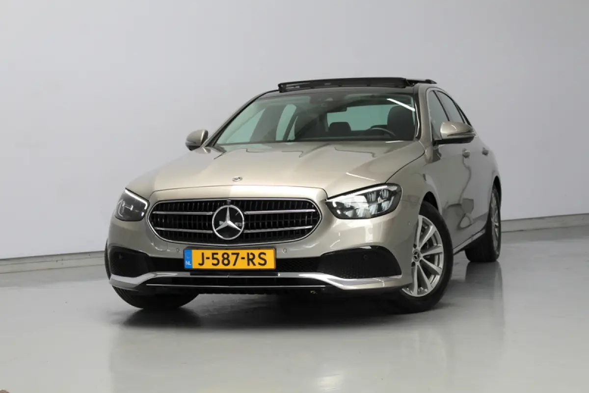 200 Business Solution Avantgarde 198PK, RIJKLAAR | PANORAMADAK | SFEERVERLICHTING | DEELS LEER | STANDKACHEL