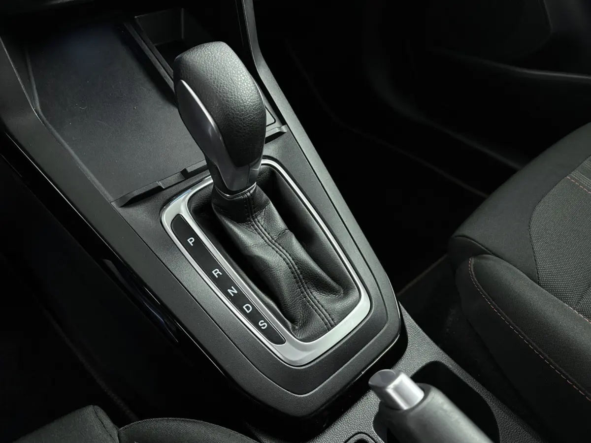 1.0 EcoBoost ST-Line Automaat | Winter Pakket | Camera | Draadloos Apple/Android Carplay |