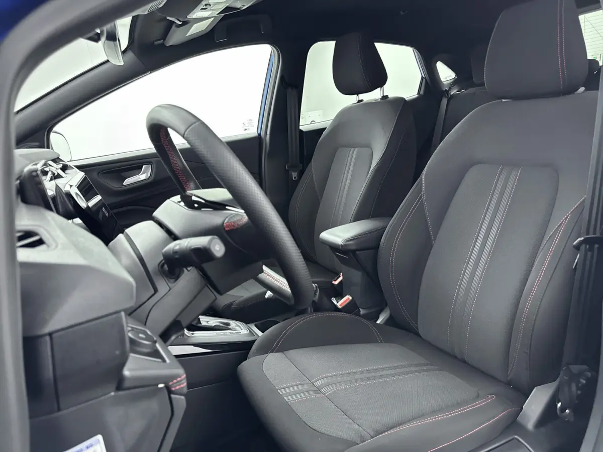 1.0 EcoBoost ST-Line Automaat | Winter Pakket | Camera | Draadloos Apple/Android Carplay |