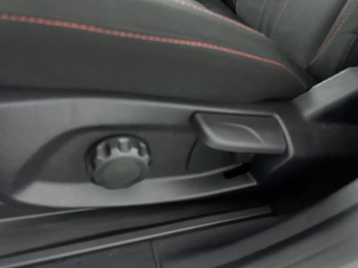 1.0 EcoBoost ST-Line Automaat | Winter Pakket | Camera | Draadloos Apple/Android Carplay |