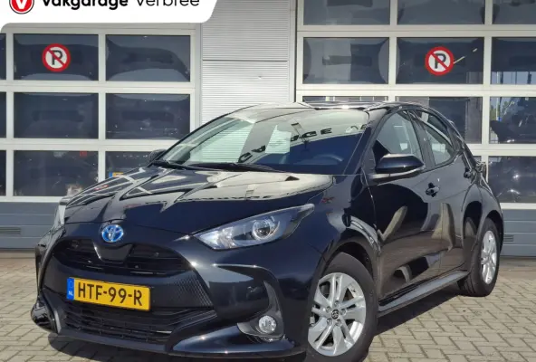 1.5 Hybrid 115 Active | Android Auto/Apple Carplay | LM Velgen 15" | Voorstoelen Verwarmd | Cruise Control Adaptief | Achteruitrijcamera | DAB |