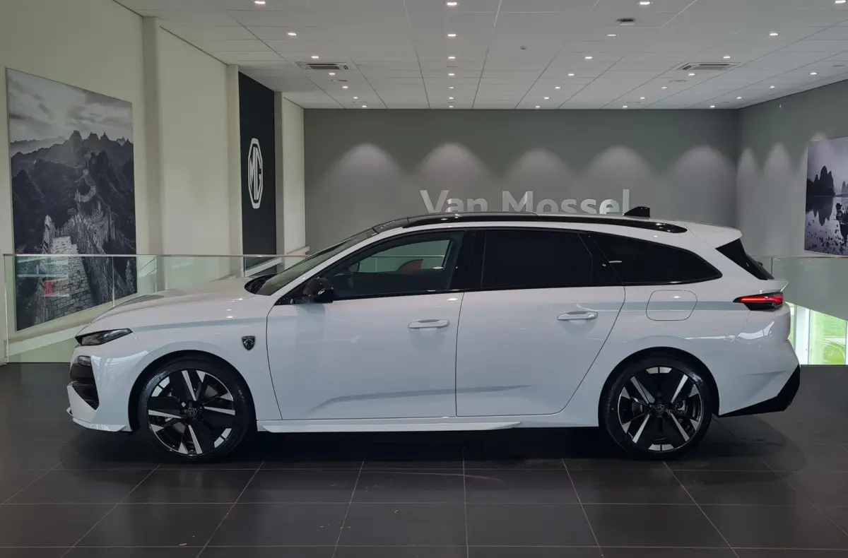 1.6 Plug-in Hybrid 195 GT | 360 Vision Pack | Drive Assist Plus Pack | Sensation Pack