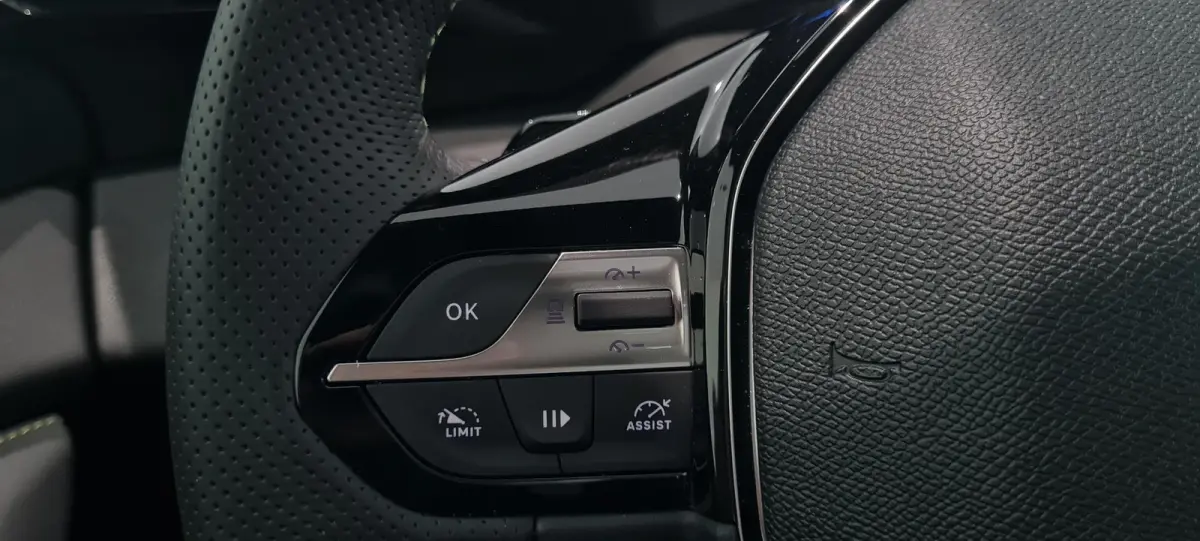 1.6 Plug-in Hybrid 195 GT | 360 Vision Pack | Drive Assist Plus Pack | Sensation Pack