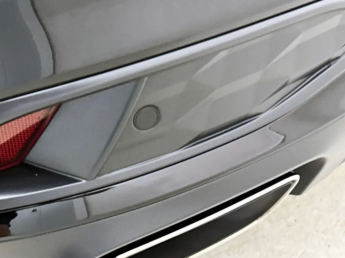 Avant 2.0 quattro S edition Navigatie | Trekhaak | 20" Lm Velgen | Achteruitrij Camera | Apple Carplay | Optiek pakket Zwart | Airco