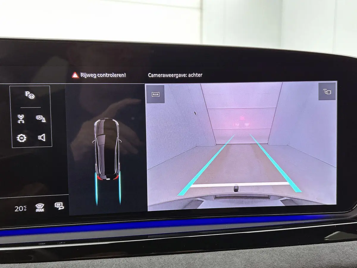 Avant 2.0 quattro S edition Navigatie | Trekhaak | 20" Lm Velgen | Achteruitrij Camera | Apple Carplay | Optiek pakket Zwart | Airco